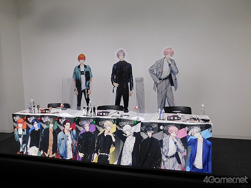 画像ギャラリー No.001のサムネイル画像 / 「ENLIGHTRIBE お披露目 生配信」レポート&キャストインタビュー。3バンドが活躍する本格ロック×キャラクタープロジェクト