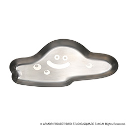 画像ギャラリー No.002のサムネイル画像 / “はぐれメタル”のトレイなど,デスク作業が楽しくなりそうな「ドラゴンクエスト」グッズ新商品2種が3月に発売へ