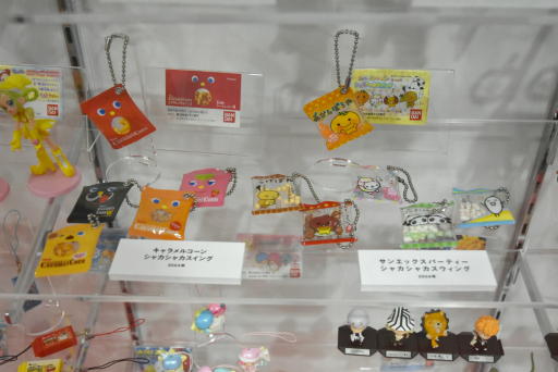 画像ギャラリー No.015のサムネイル画像 / JR品川駅にて開催中の「ガシャポン 45周年博」をレポート。歴代ガシャポンの一斉展示や無料で回せる自販機の設置も