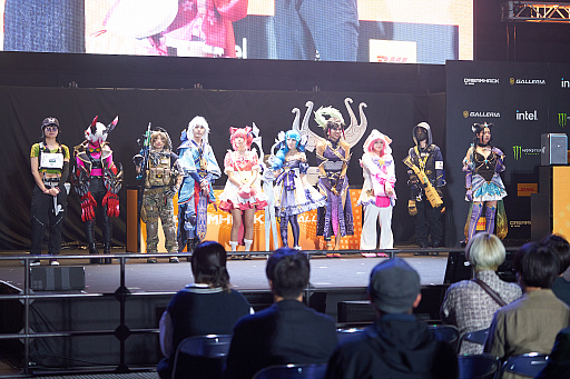 画像ギャラリー No.002のサムネイル画像 / 「DreamHack Japan 2023」,DAY1のコスプレコンテストレポート。LoLやR6Sなどのコスプレで会場を彩る