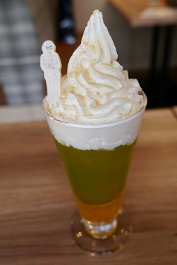 画像ギャラリー No.027のサムネイル画像 / カプコンカフェ,「劇場版 SPY×FAMILY CODE: White」コラボ試食会レポート。可愛らしいグッズと趣向を凝らしたメニューがファンをお出迎え