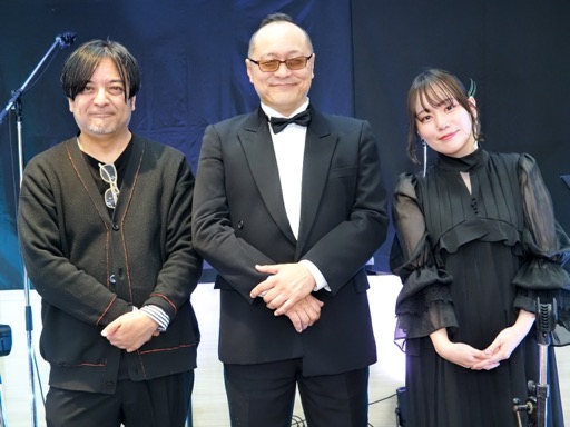 画像ギャラリー No.002のサムネイル画像 / 「光吉猛修 35周年記念ディナーショー in セガ本社」レポート。日本一歌のうまいサラリーマンが昼夜にわたって全22曲を披露（独占インタビューも）